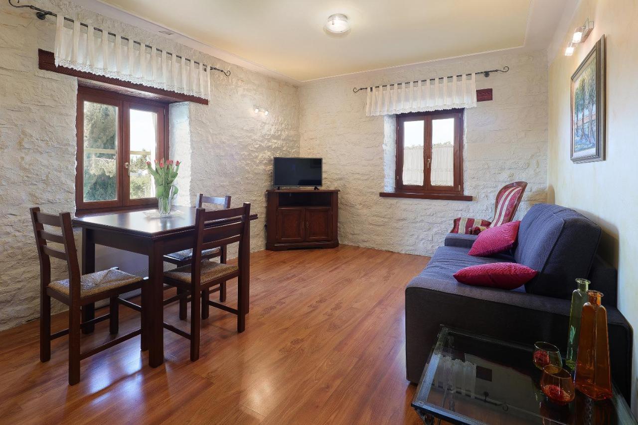 Casa Rustica Dva Baladura Apartments Kanfanar Extérieur photo